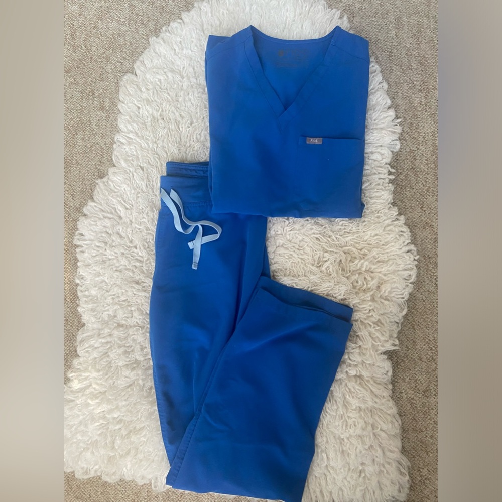 FIGS Scrub Set - GUC